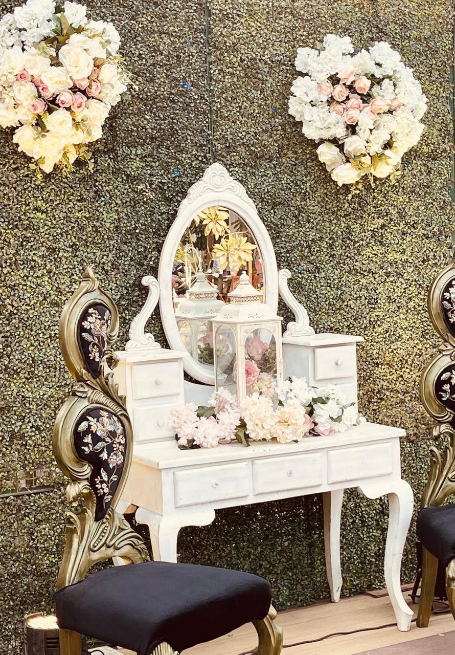 Vanity Table Decor at Bulbul Event Spaces